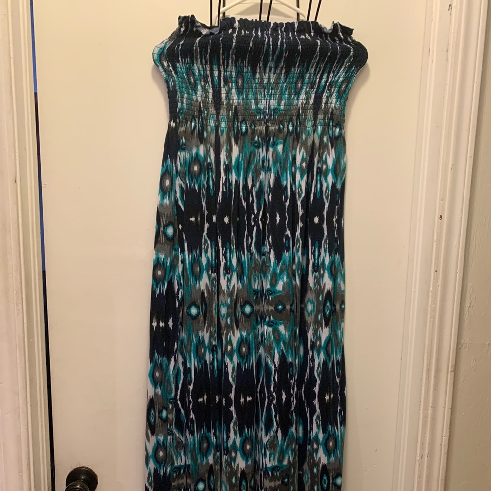 Blue strapless dress